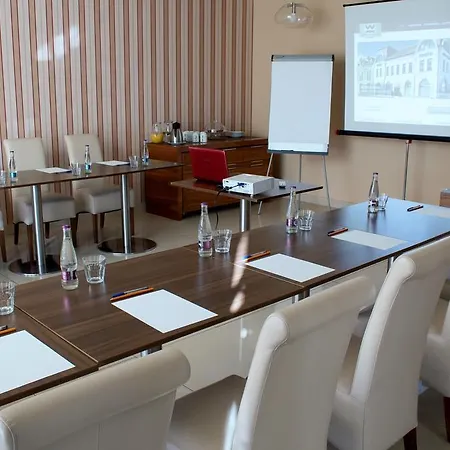 Hotell Koruna 3*