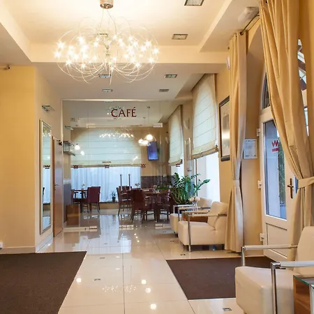 Koruna Hotel 3*